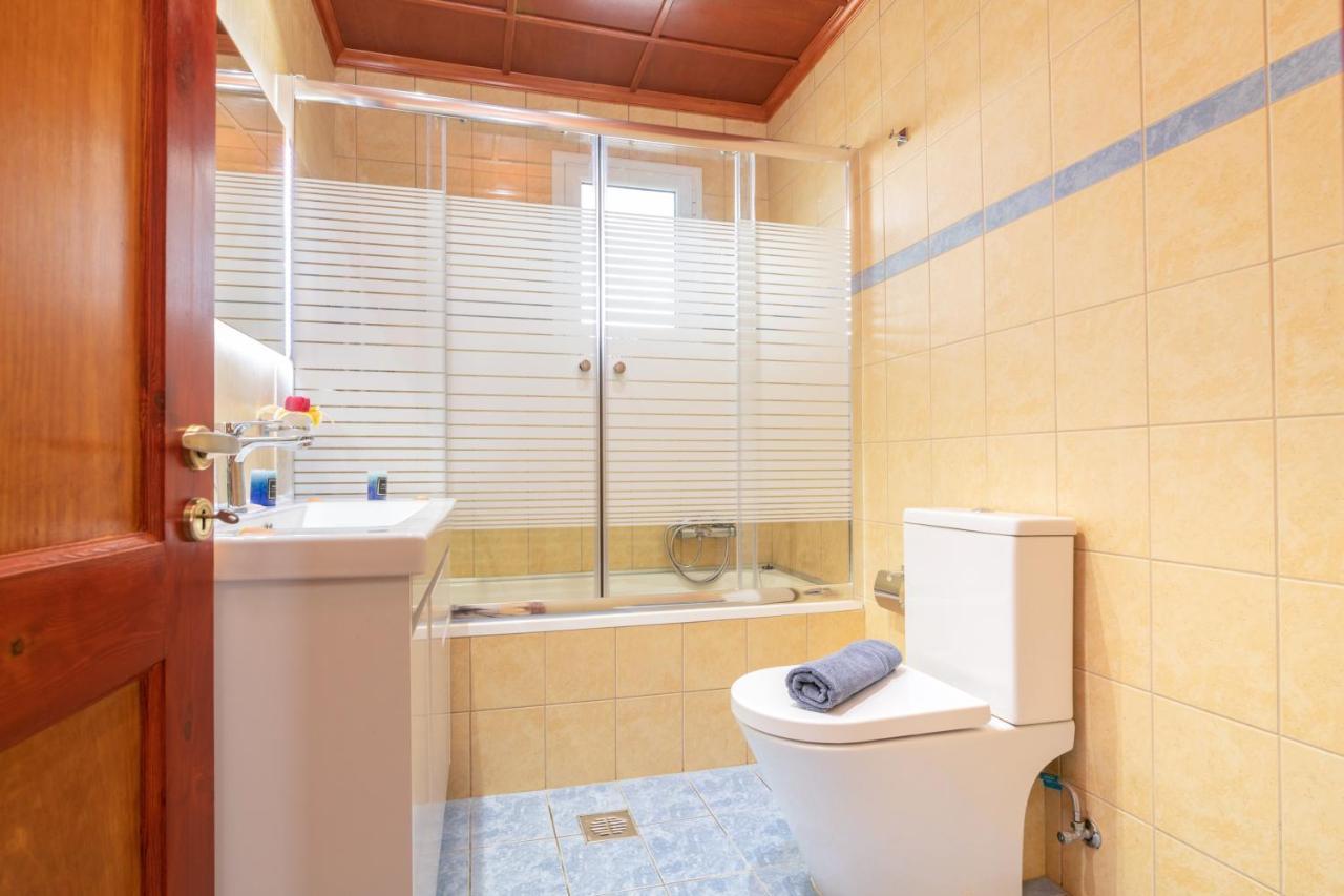 Sosos 2 Bedroom House With Sea View Plános 외부 사진
